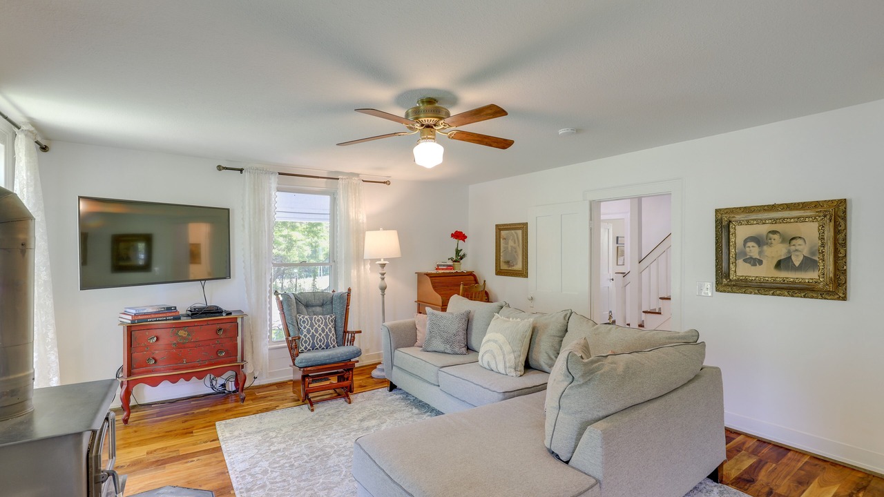 Photo of Livingroom in Marshall