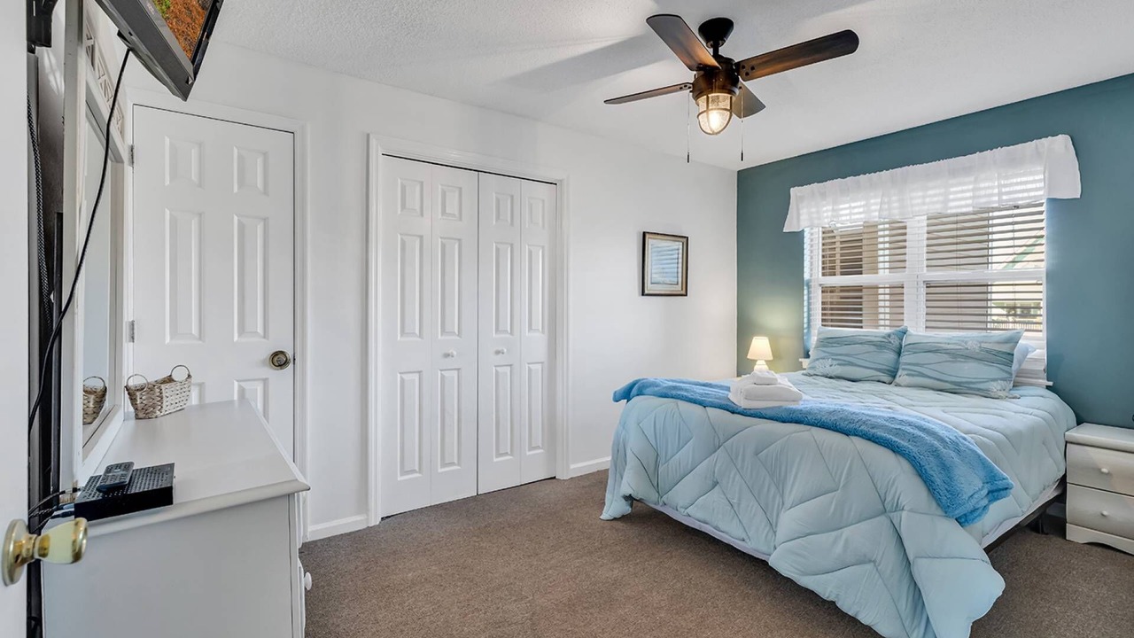 Photo of Bedroom in Surfside Beach