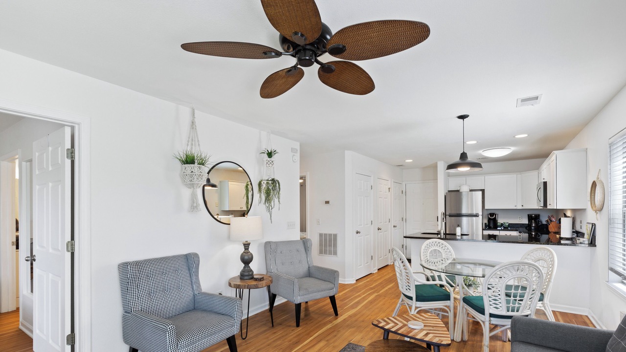 Photo of Livingroom in Pawleys Island