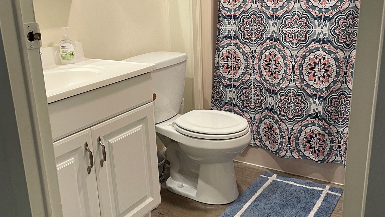 Photo of Bathroom in Garden City