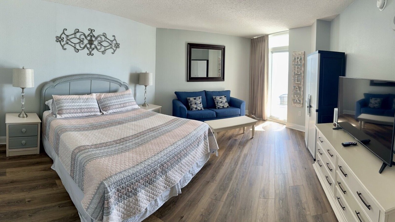 Photo of Bedroom in Crescent Beach