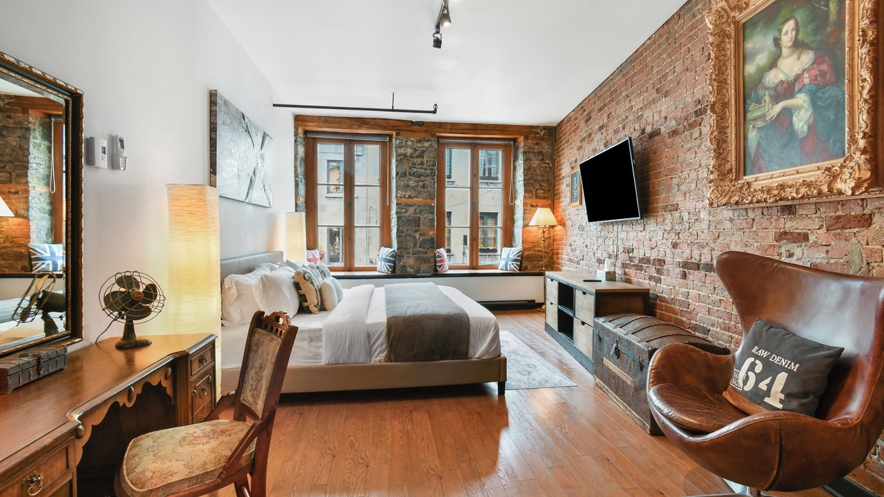 Photo of Bedroom in Old Montreal