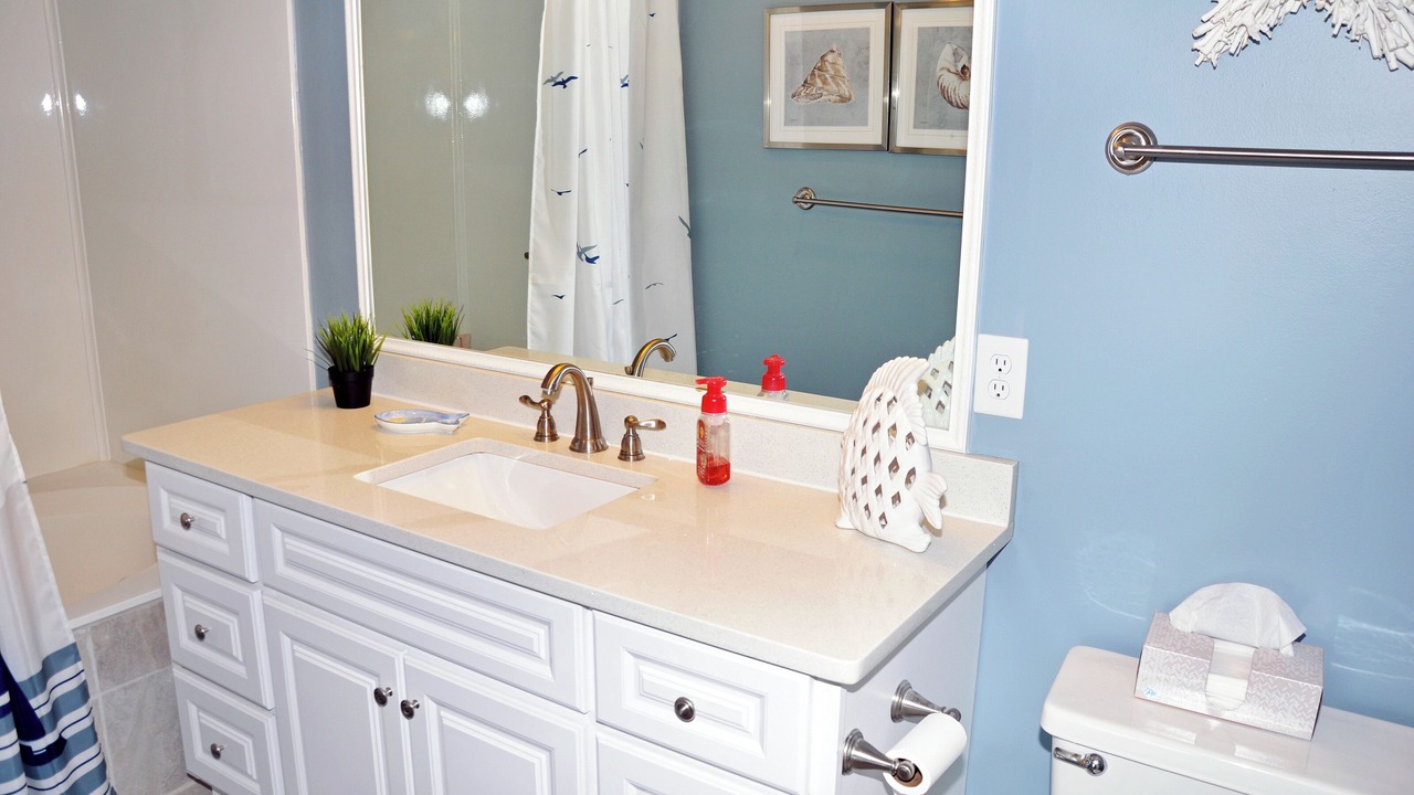 Photo of Bathroom in Cherry Grove Beach