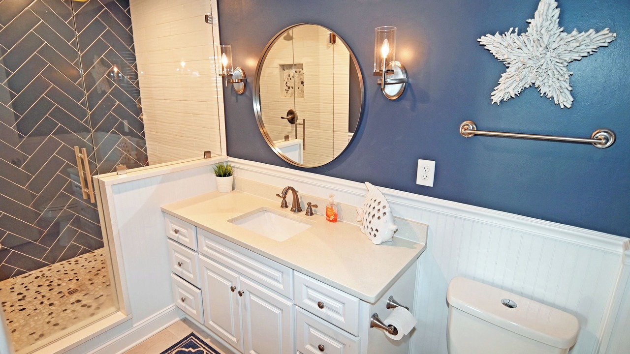 Photo of Bathroom in Cherry Grove Beach