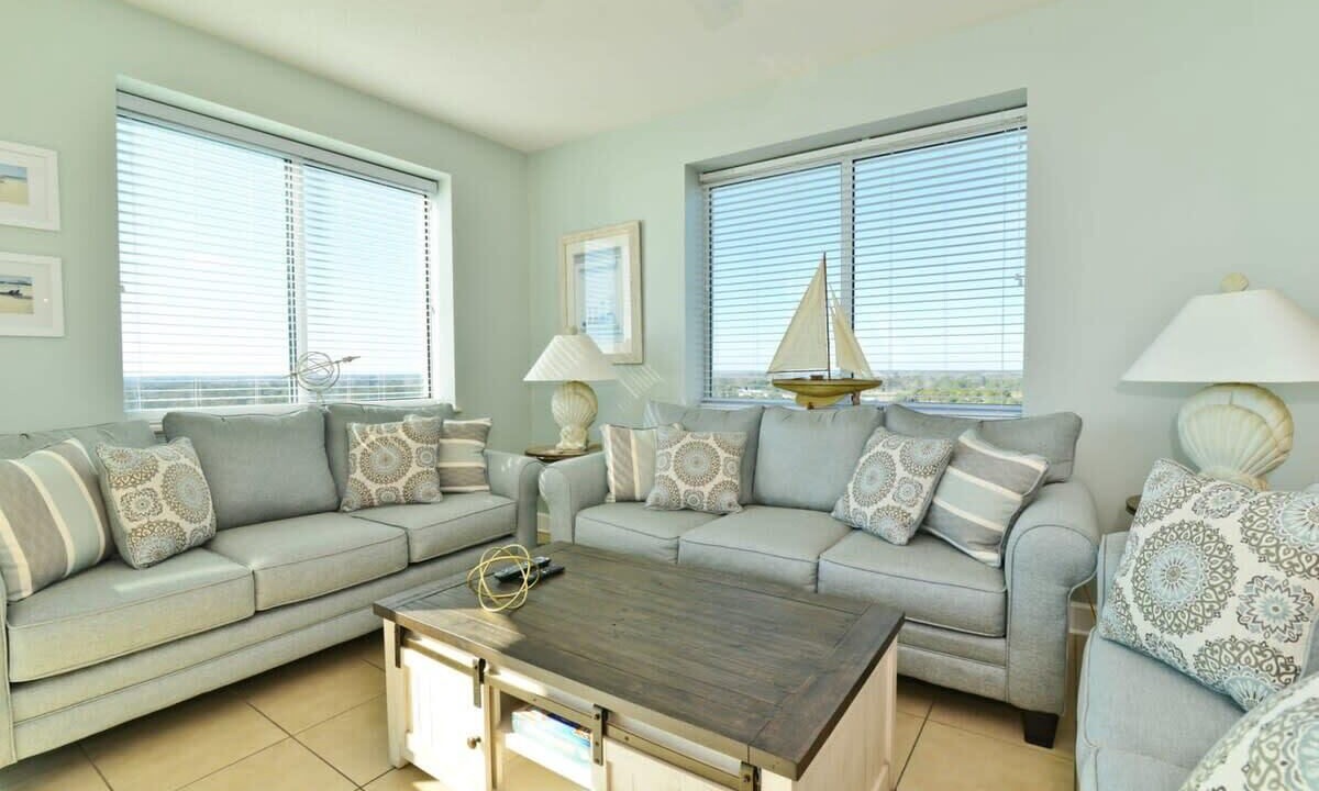 Photo of Livingroom in Crescent Beach