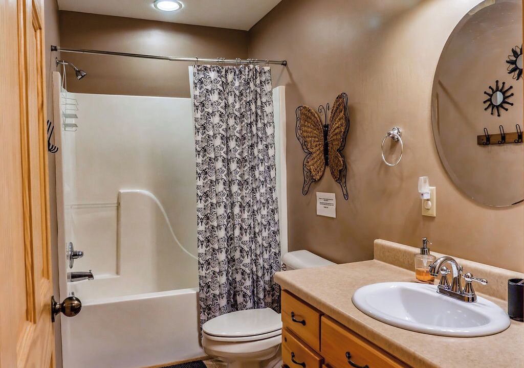 Photo of Bathroom in Eagle Mountain