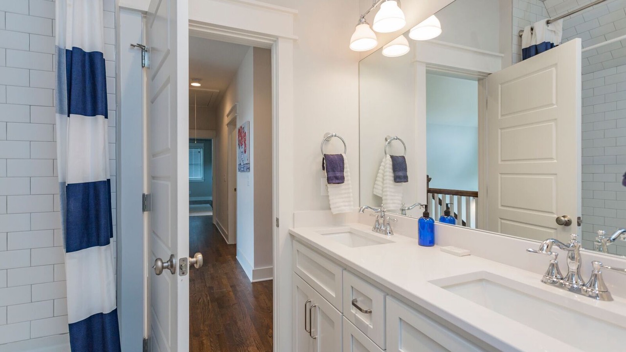 Photo of Bathroom in East End