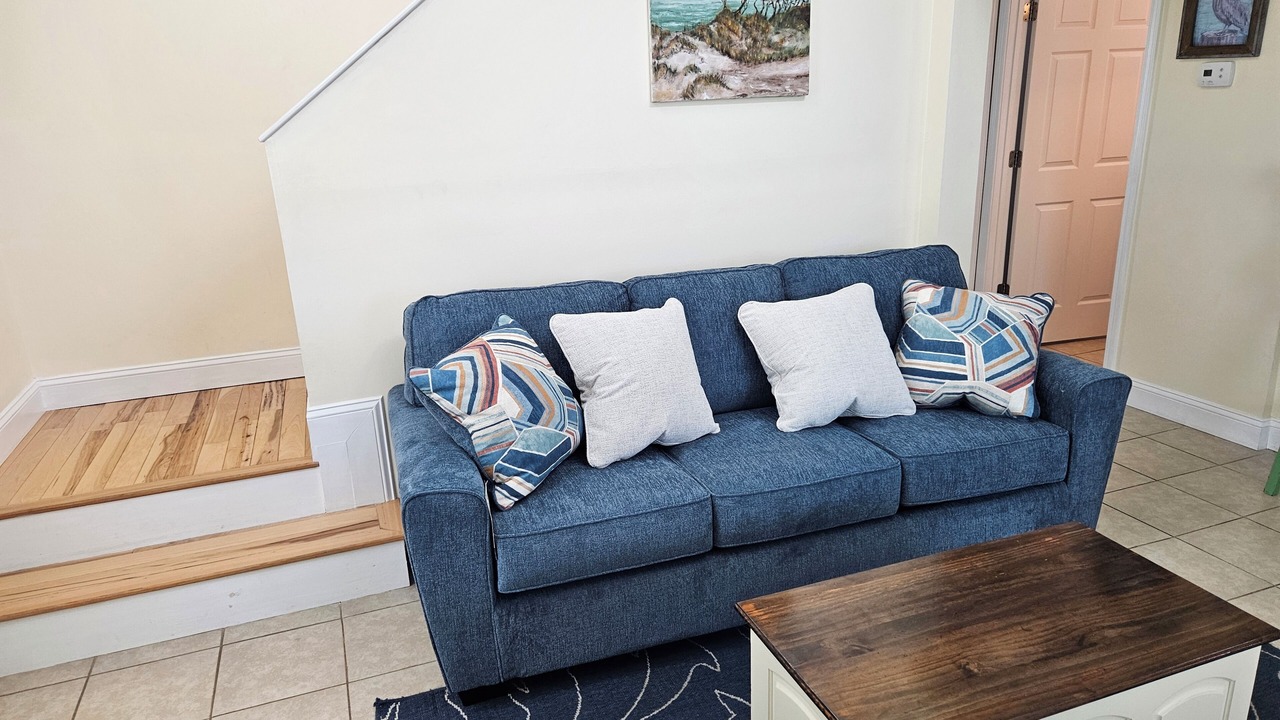 Photo of Livingroom in Cedar Island