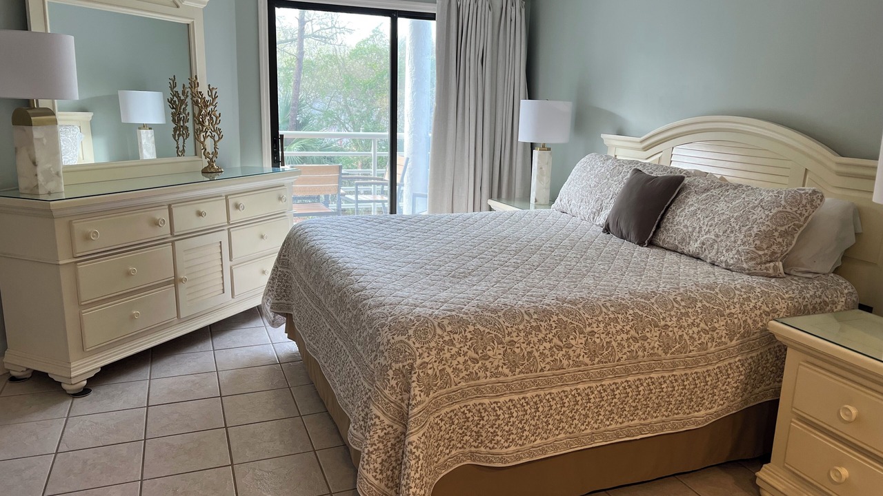 Photo of Bedroom in Palmetto Dunes
