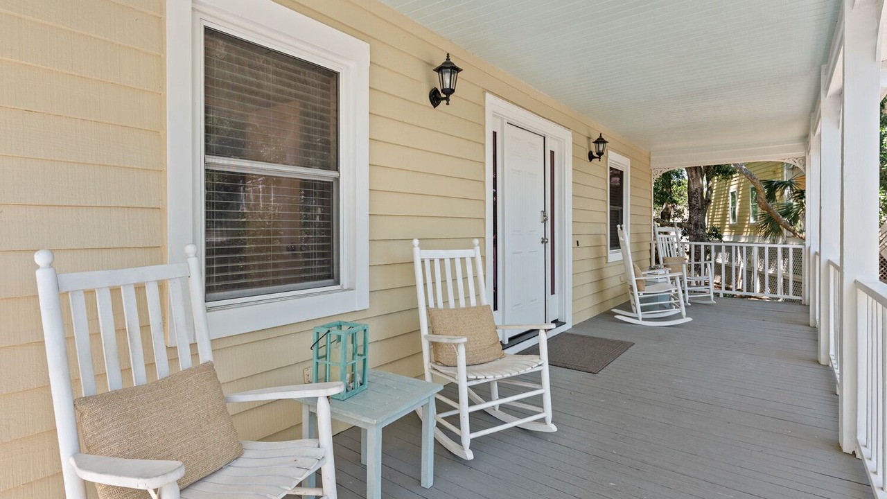 Photo of Patio Balcony in Pelican Bay