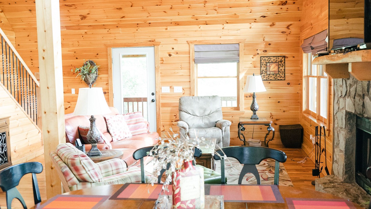 Photo of Livingroom in Piney Creek