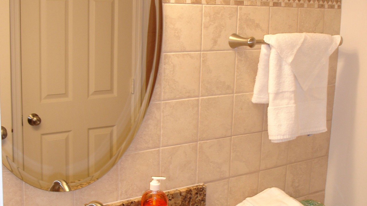 Photo of Bathroom in Garden City