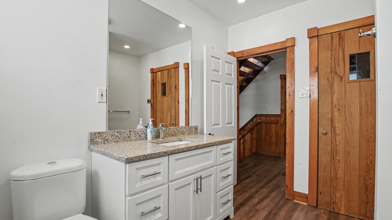 Photo of Bathroom in The Blue Mountains