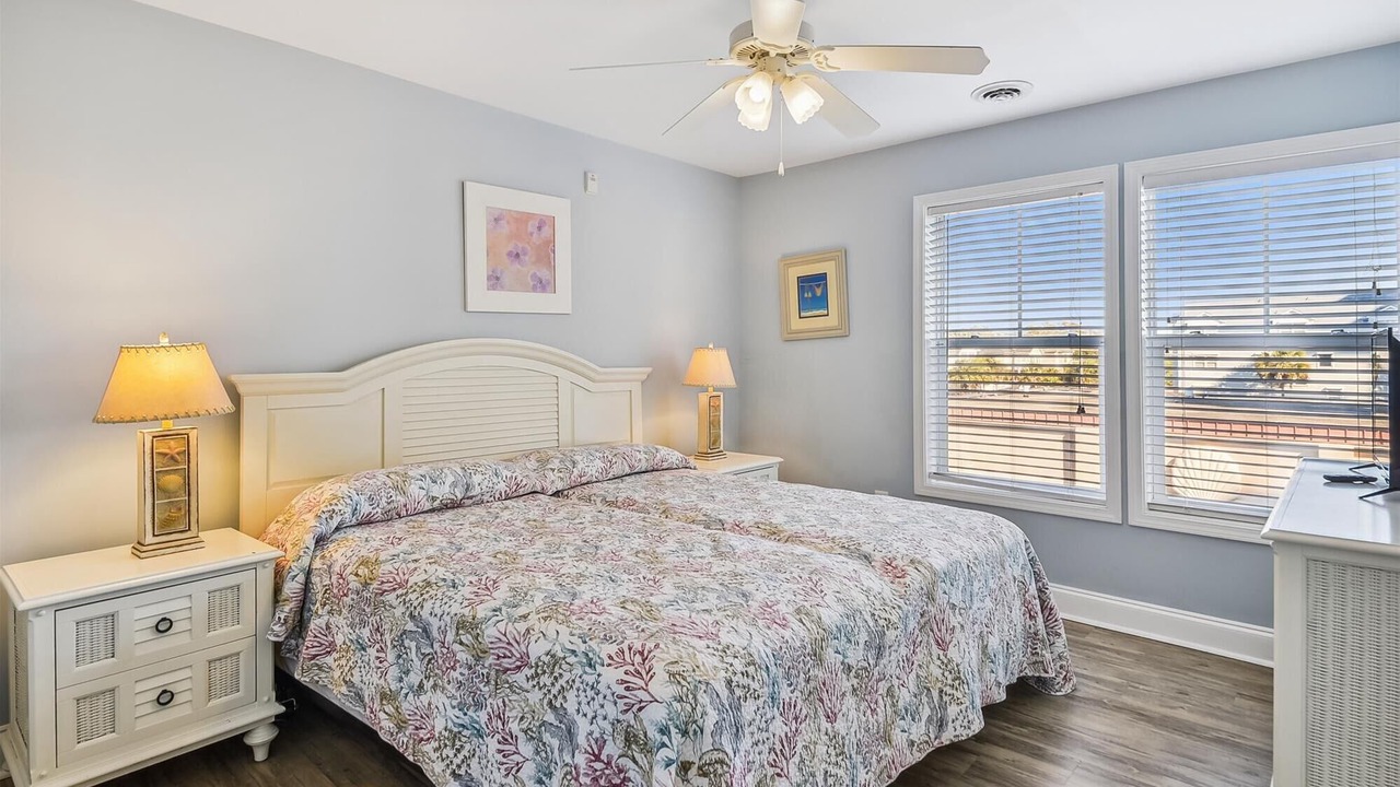 Photo of Bedroom in Crescent Beach