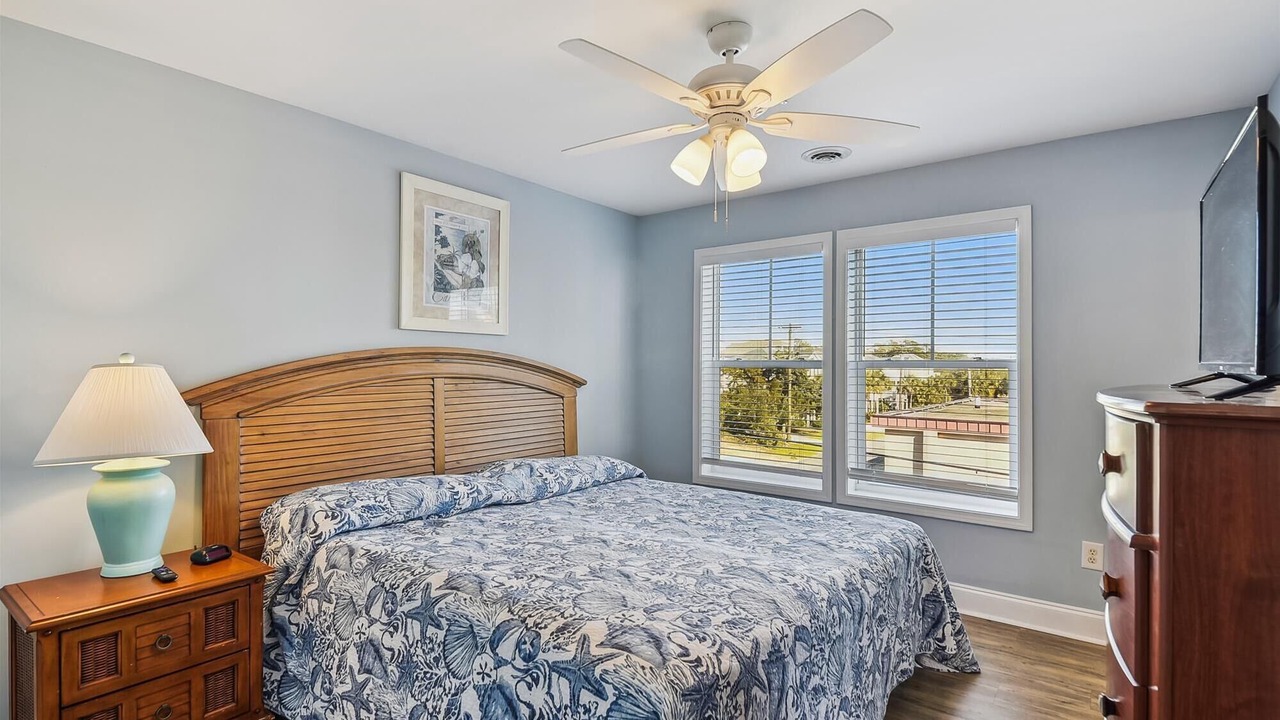 Photo of Bedroom in Crescent Beach