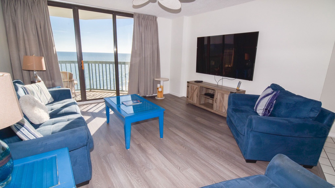 Photo of Livingroom in Ocean Drive