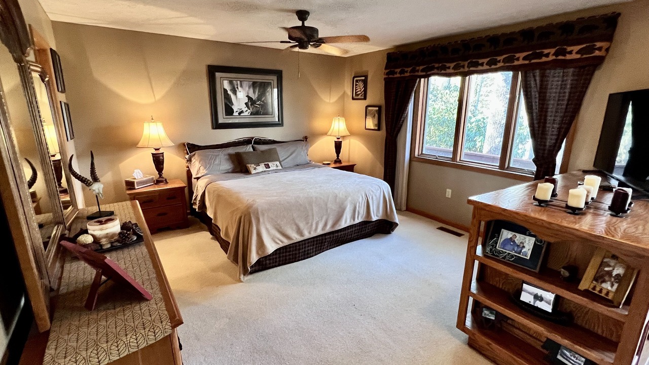 Photo of Bedroom in Newland