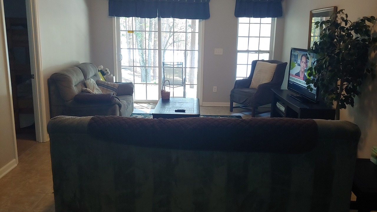 Photo of Livingroom in Seneca