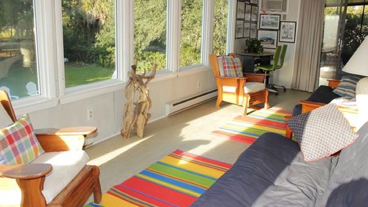 Photo of Livingroom in Long Bay Estates