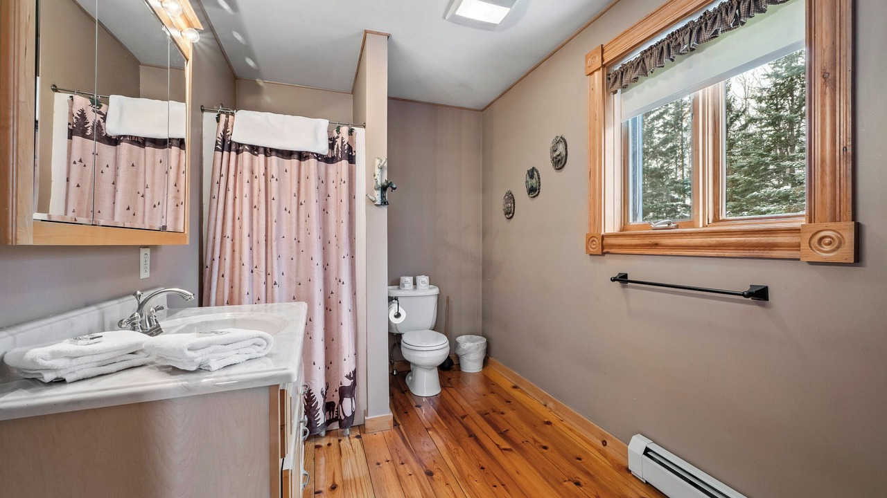 Photo of Bathroom in Sandy River