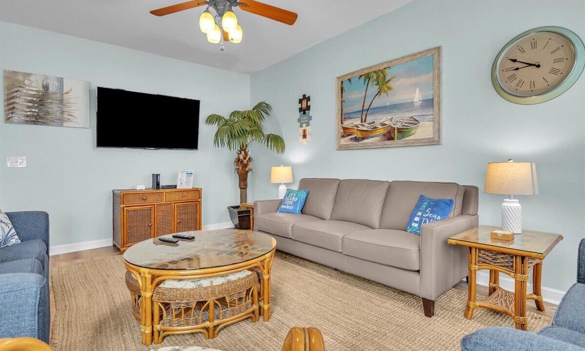 Photo of Bedroom in Cherry Grove Beach