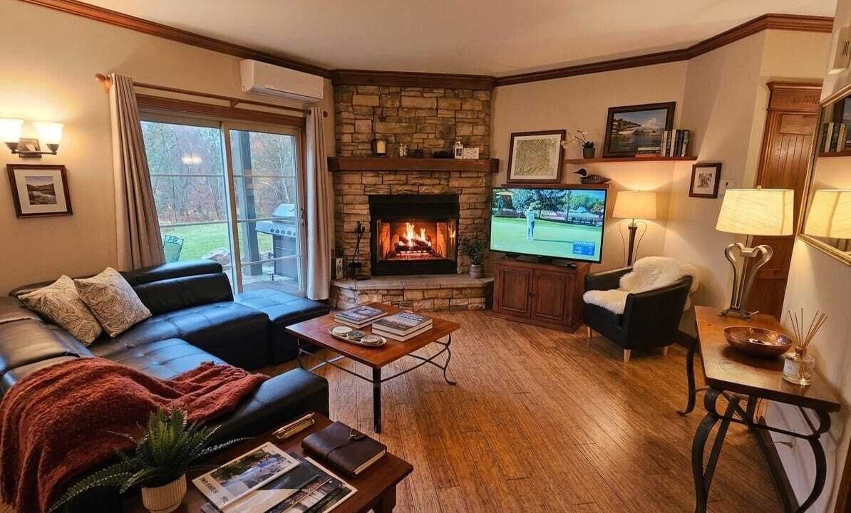 Photo of Livingroom in Mont-Tremblant