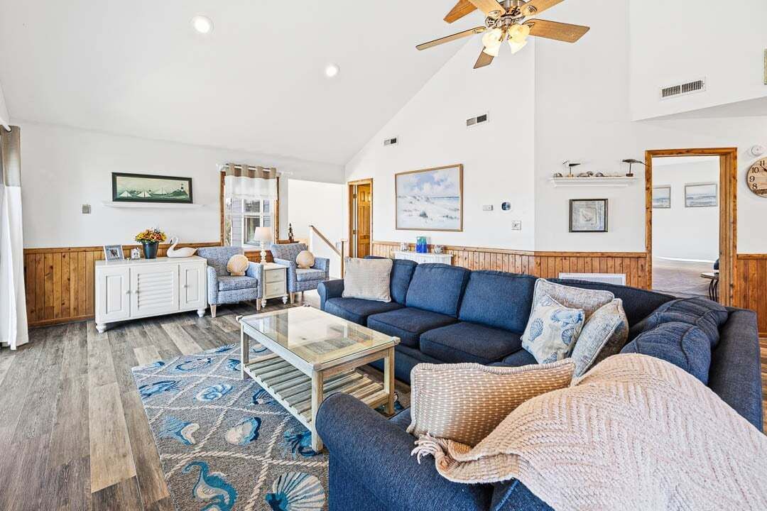 Photo of Bedroom in Corolla Light