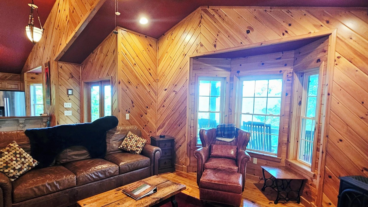 Photo of Livingroom in Robbinsville