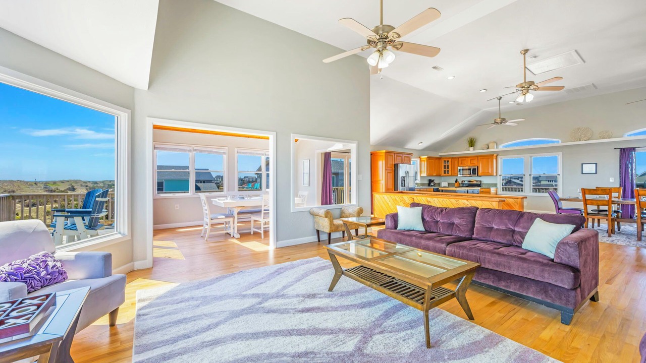 Photo of Bedroom in Waves