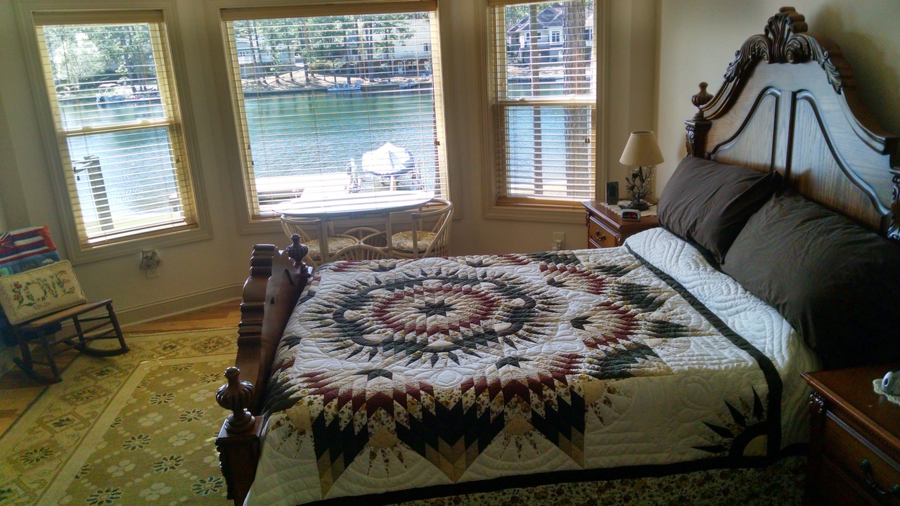 Photo of Bedroom in Seven Lakes