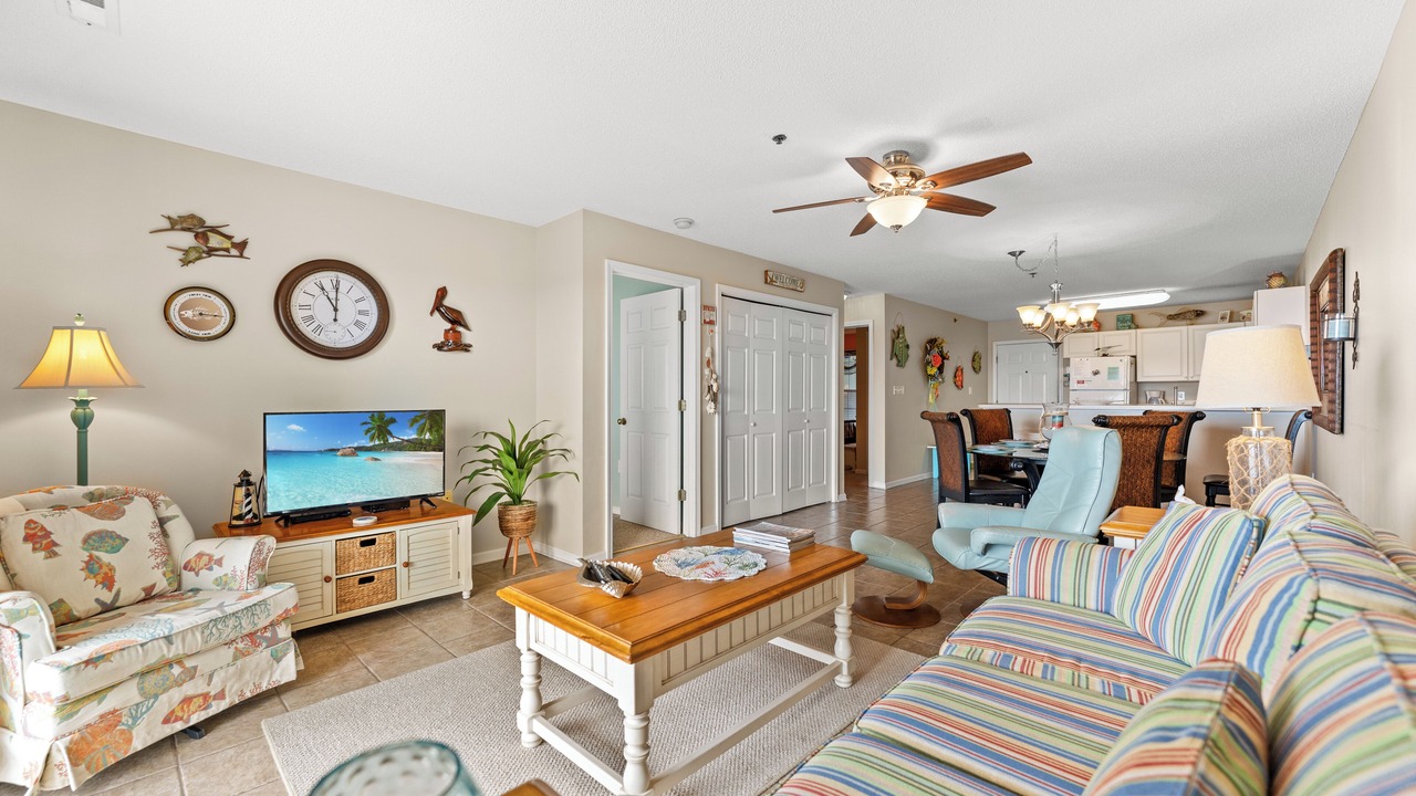 Photo of Livingroom in Crescent Beach