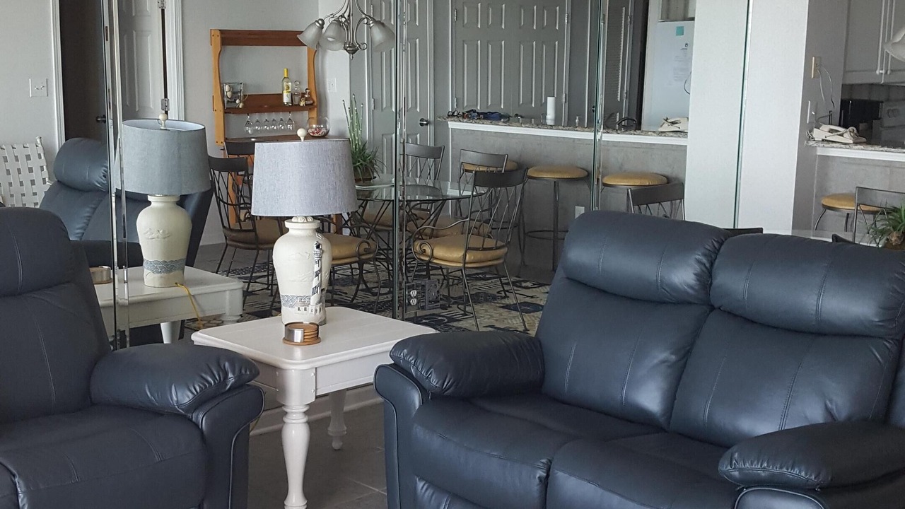 Photo of Livingroom in Crescent Beach