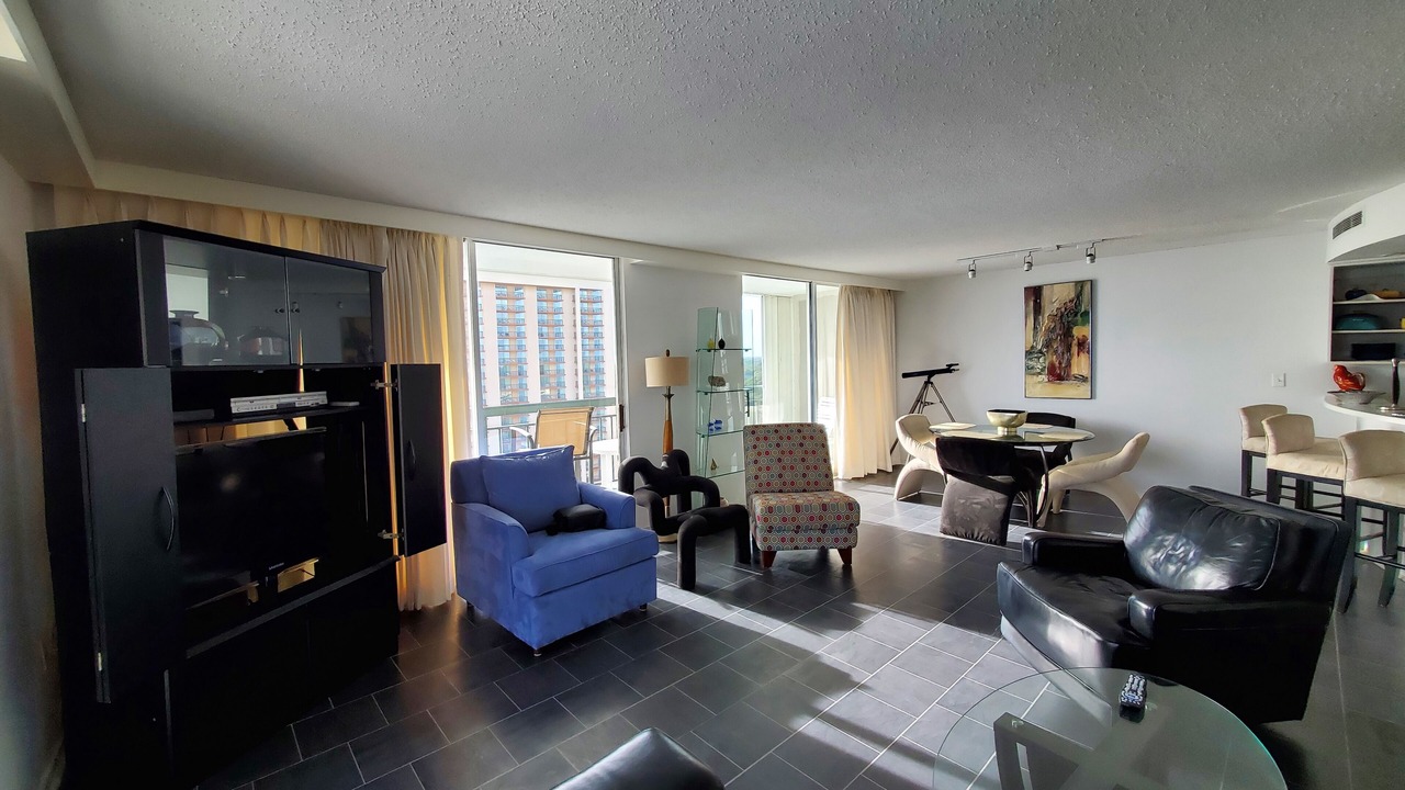 Photo of Livingroom in Arcadian Shores