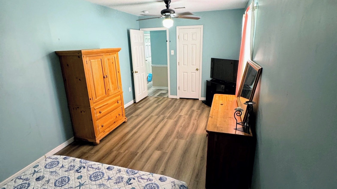 Photo of Bedroom in Windy Hill