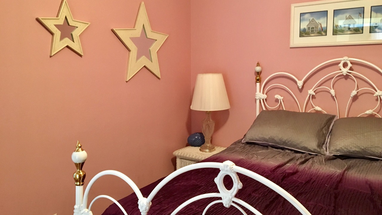 Photo of Bedroom in Sunset Beach