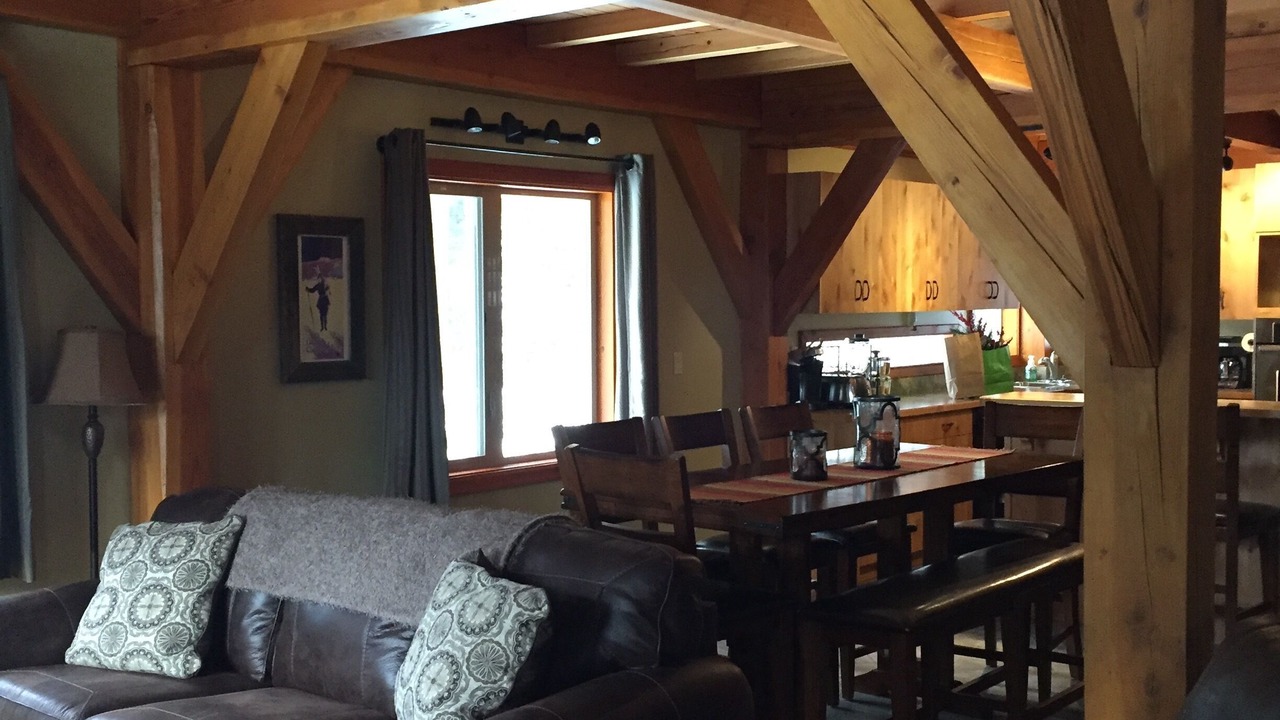Photo of Livingroom in Revelstoke