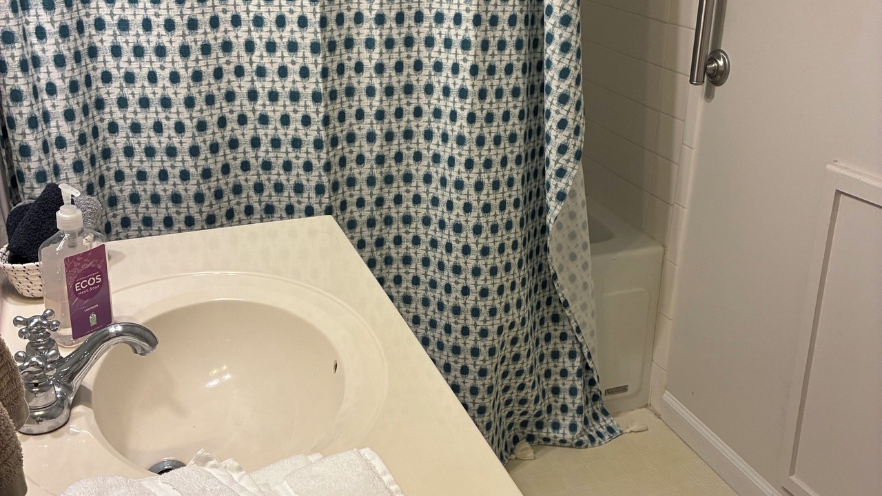 Photo of Bathroom in Black Mountain