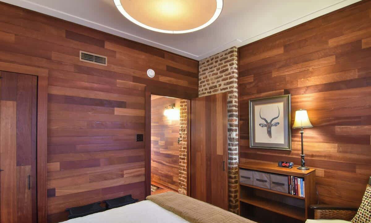 Photo of Bedroom in South of Broad