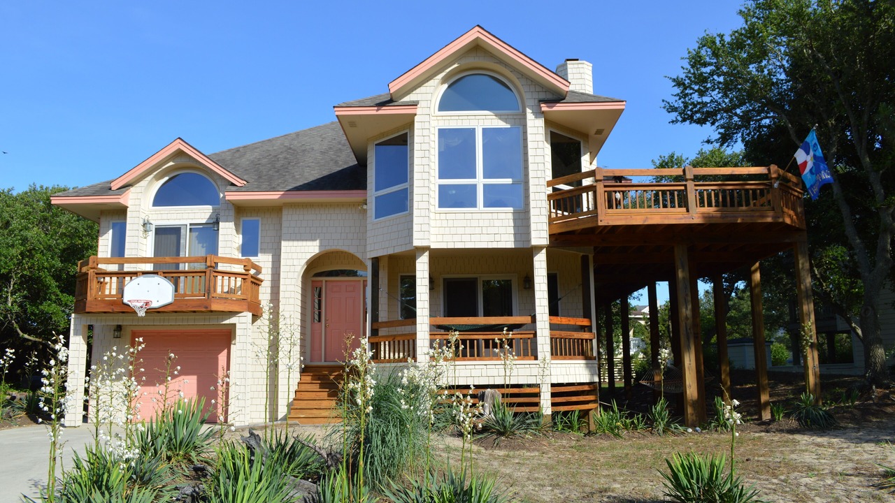 Photo of Outdoor in Monteray Shores