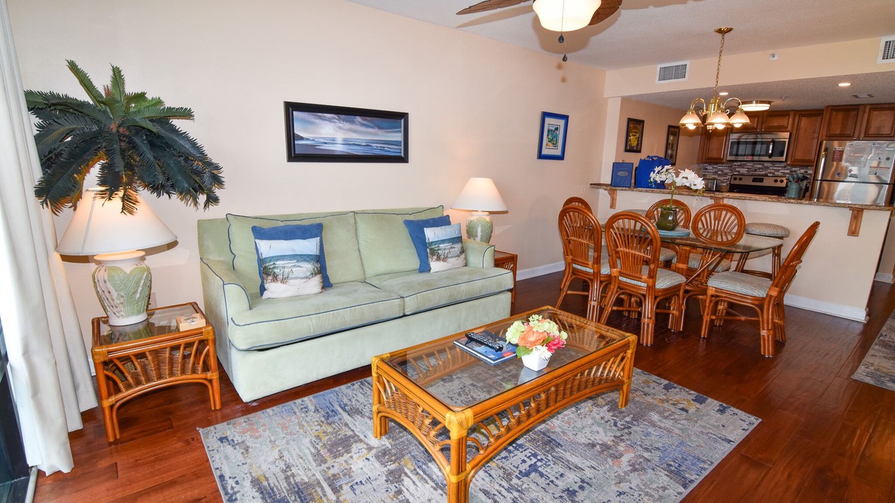 Photo of Livingroom in Ocean Drive