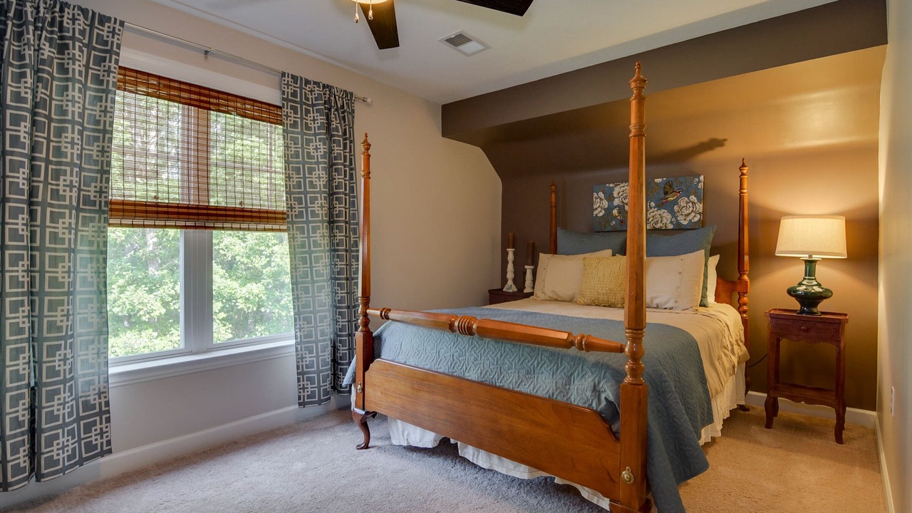 Photo of Bedroom in Evans