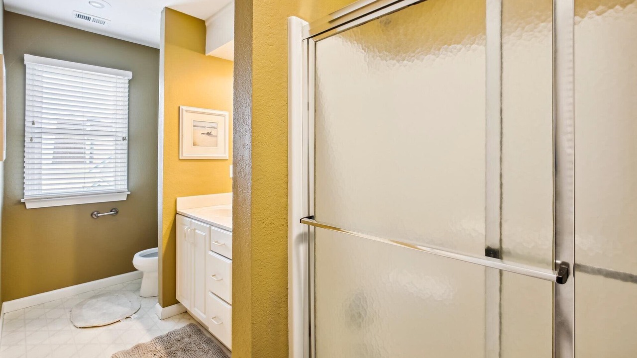 Photo of Bathroom in Whalehead Beach