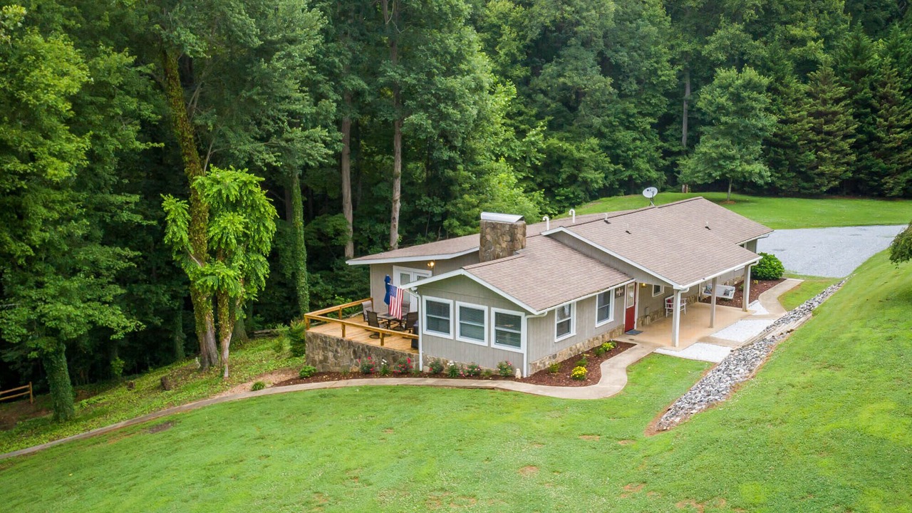 Photo of Outdoor in Morganton