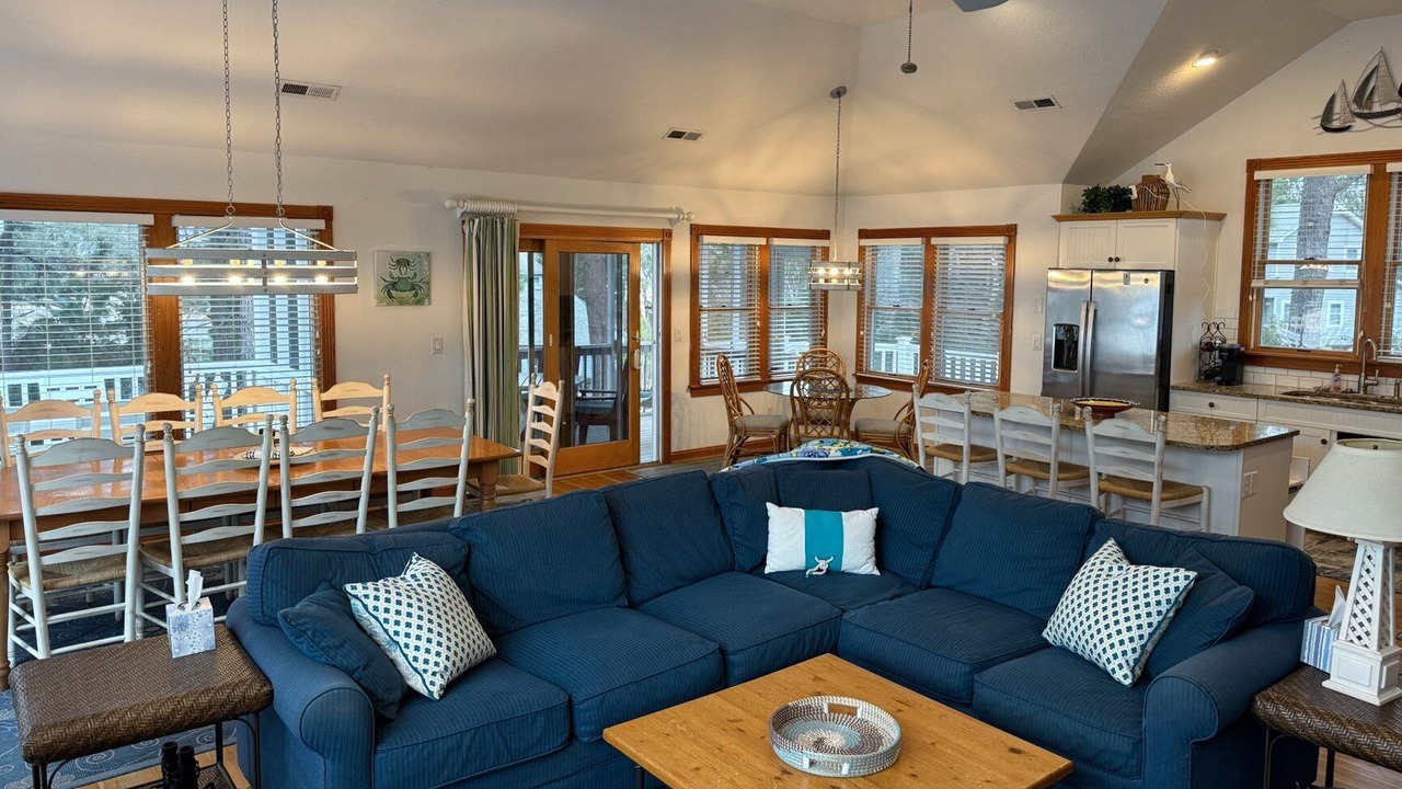 Photo of Livingroom in Corolla Light