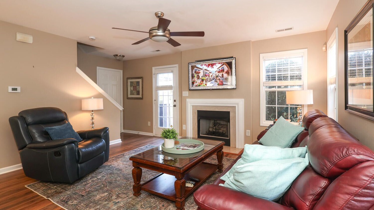 Photo of Livingroom in Oakhurst