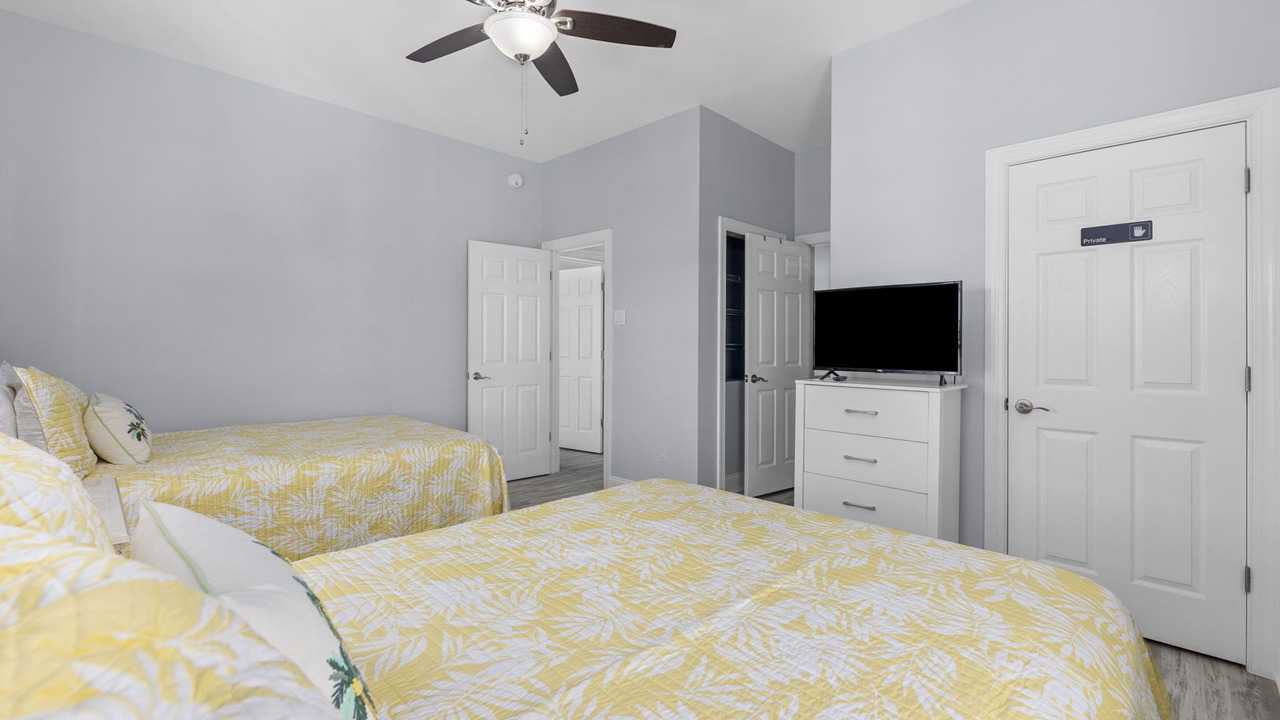Photo of Bedroom in Cherry Grove Beach