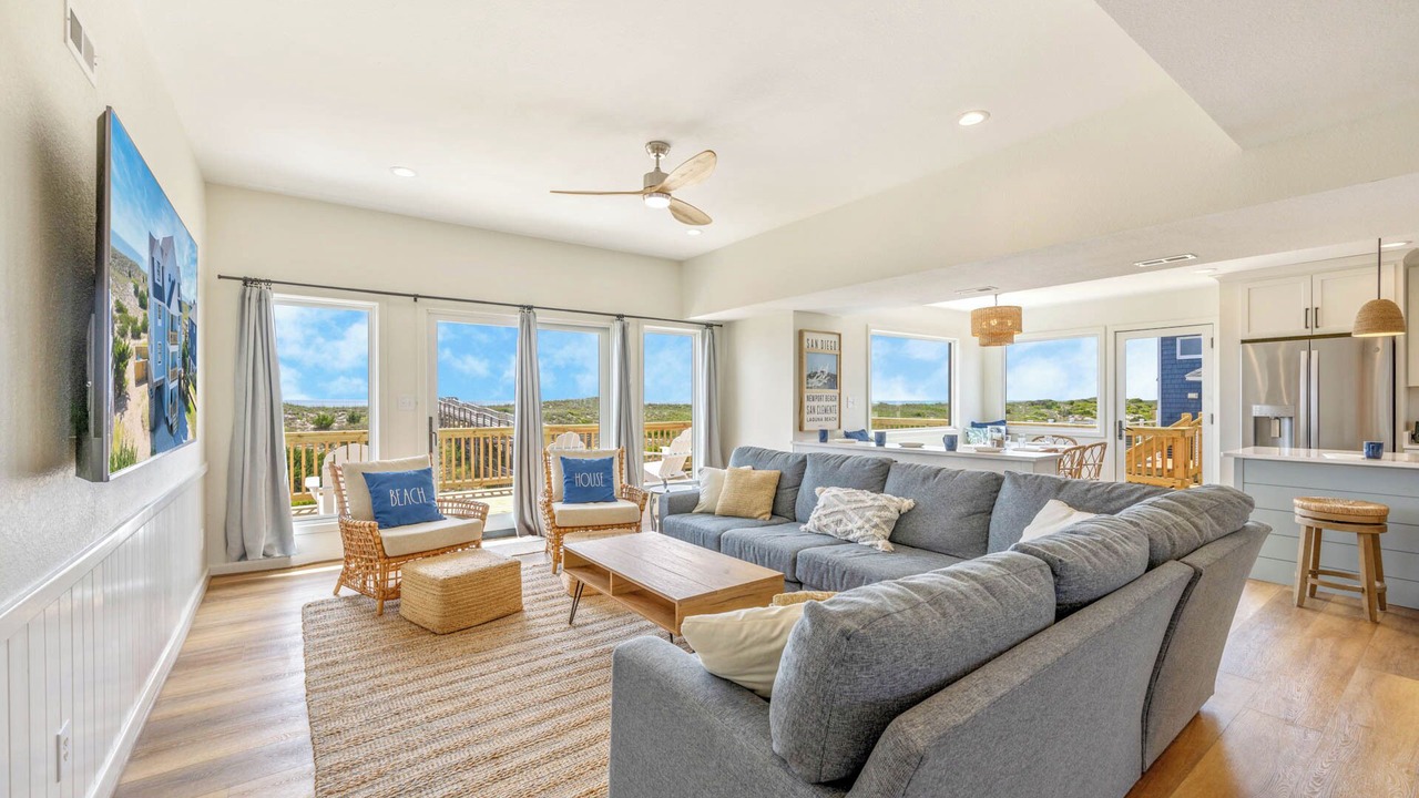 Photo of Bedroom in Waves