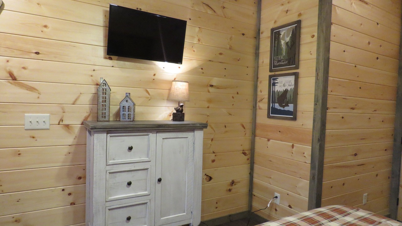 Photo of Bedroom in Chalet Village North