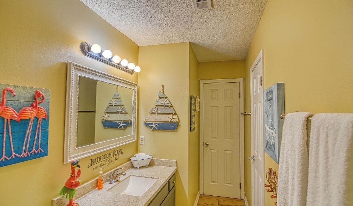 Photo of Bathroom in Surfside Beach