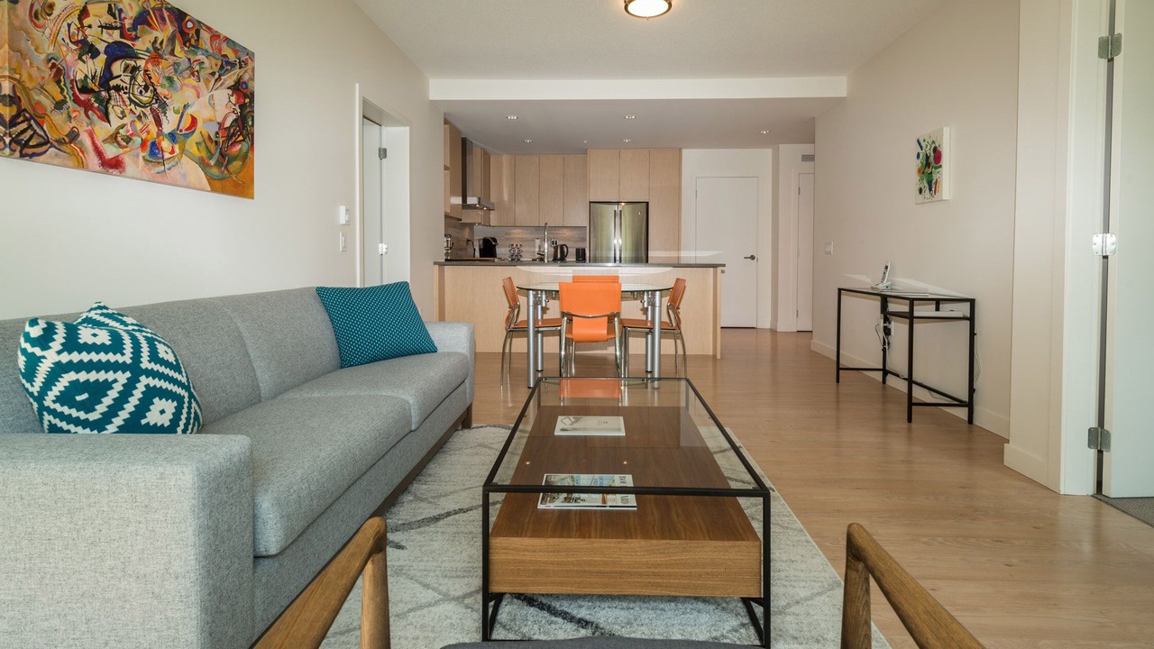 Photo of Livingroom in James Bay
